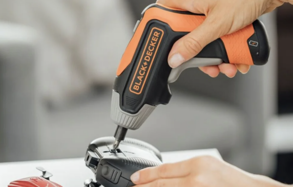 Black & Decker lithium skruetrækker